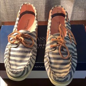 Sperry top- sider